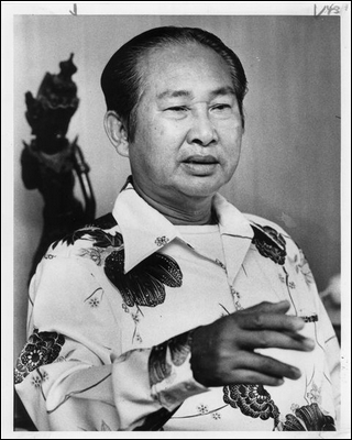 Lon Nol in power after overthrowing Sihanouk