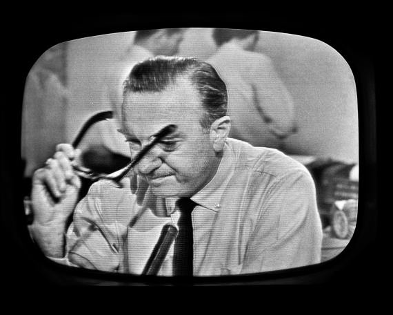 Walter Cronkite pauses as he announces the death of the President